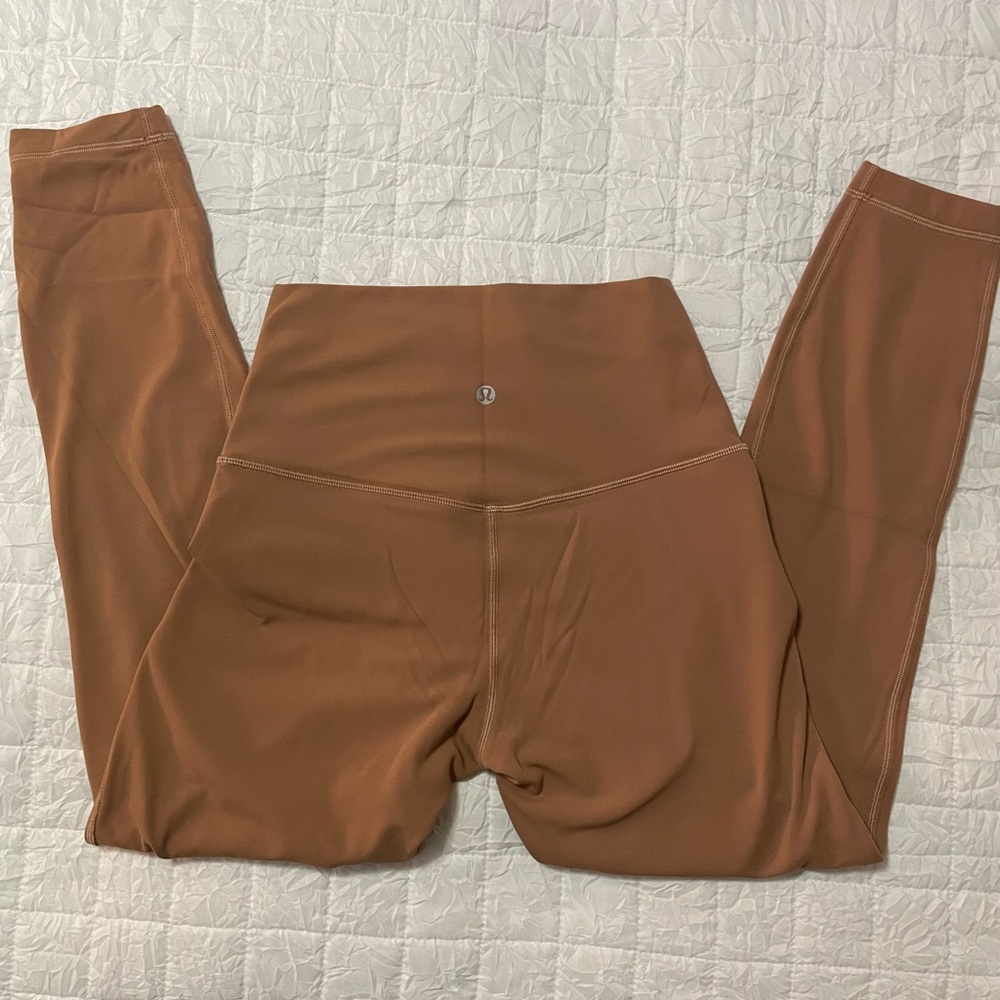 lululemon like new 
lululemon Align™ High-Rise Pant